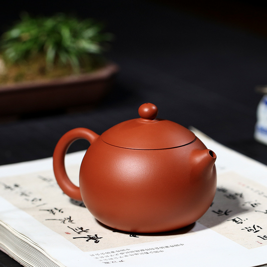 Xishi Classic 200ML-Yixing Teapot in Vermilion Clay