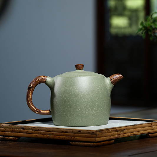 Classic Well Curb  400ML-Yixing Teapot in Pea-Green Clay