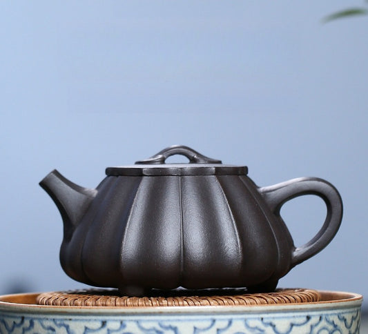 Ribbed Stone Dipper 270ML-Yixing Teapot in Black Clay